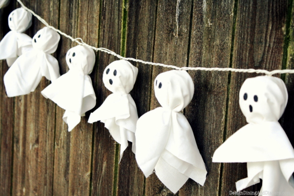 15 DIY Halloween Decorations You Never Wish To Miss