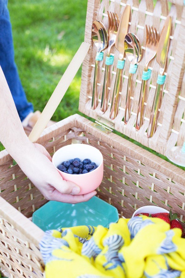 DIY Picnic Basket