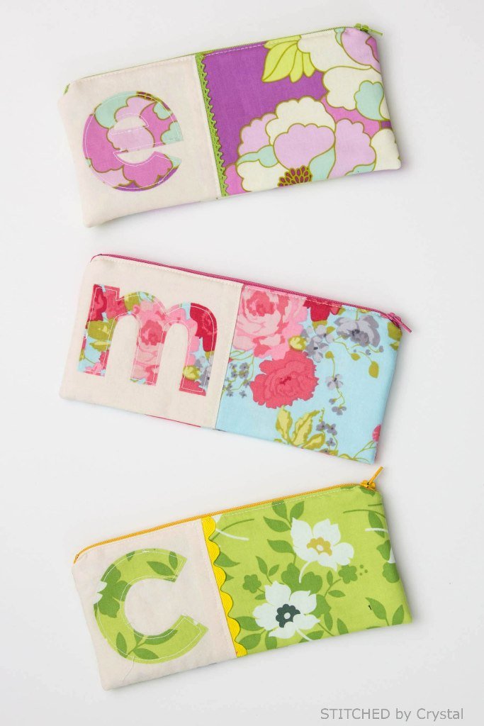 DIY Monogrammed Zipper Pouch