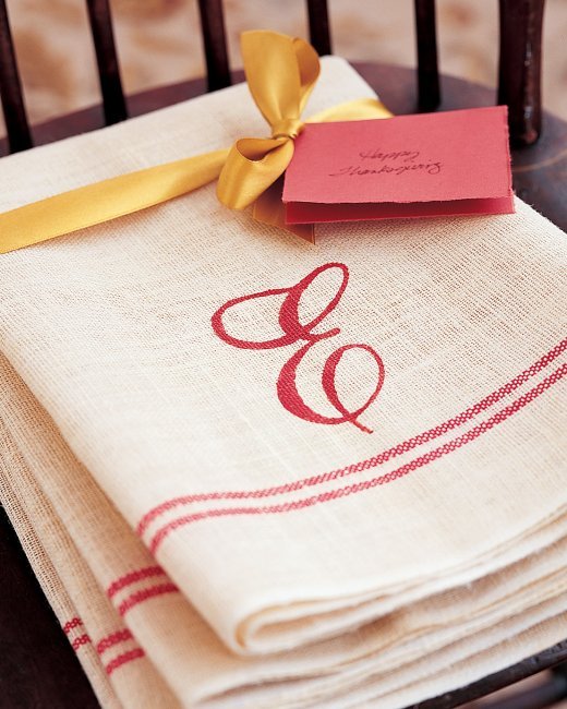 DIY Monogrammed Hand Towels
