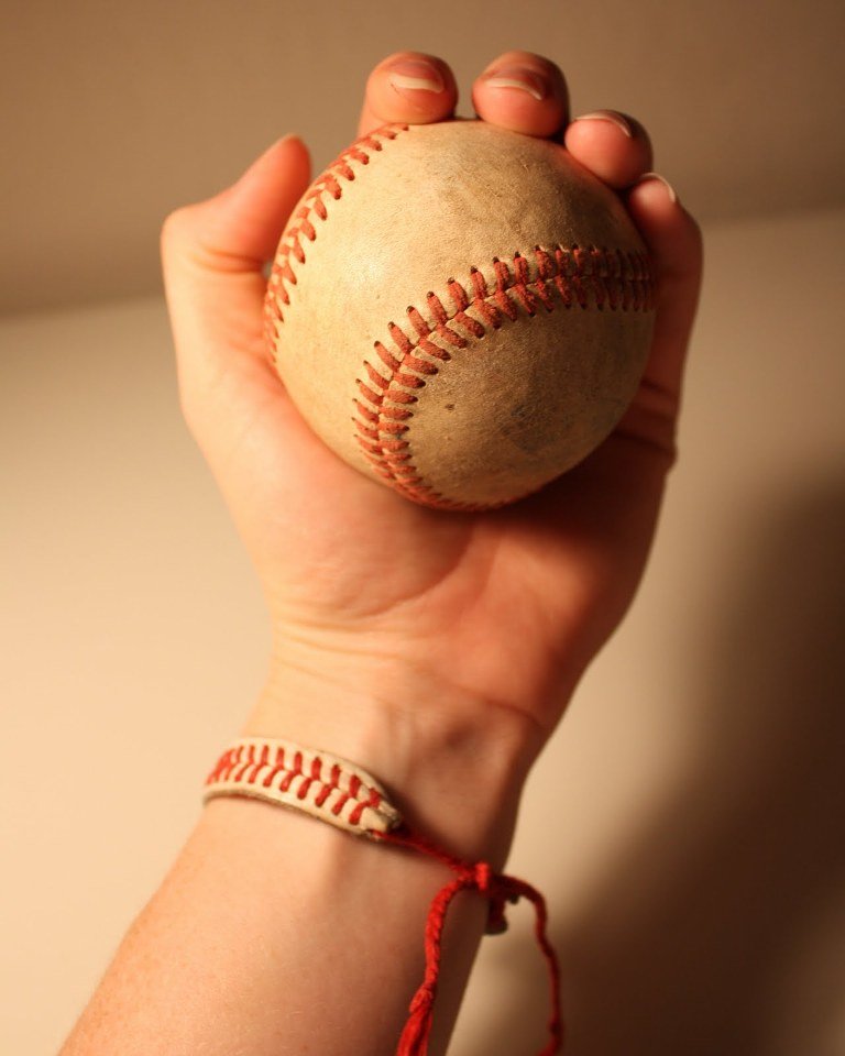 DIY Baseball String Bracelet