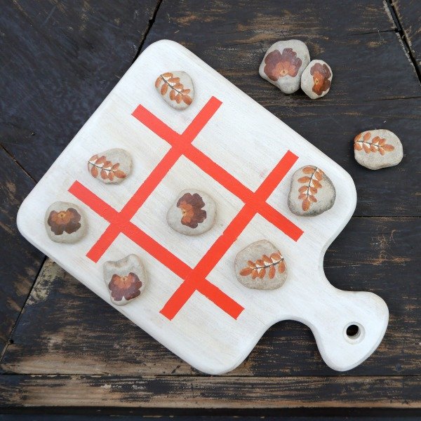 DIY Tic Tac Toe From Cutting Board