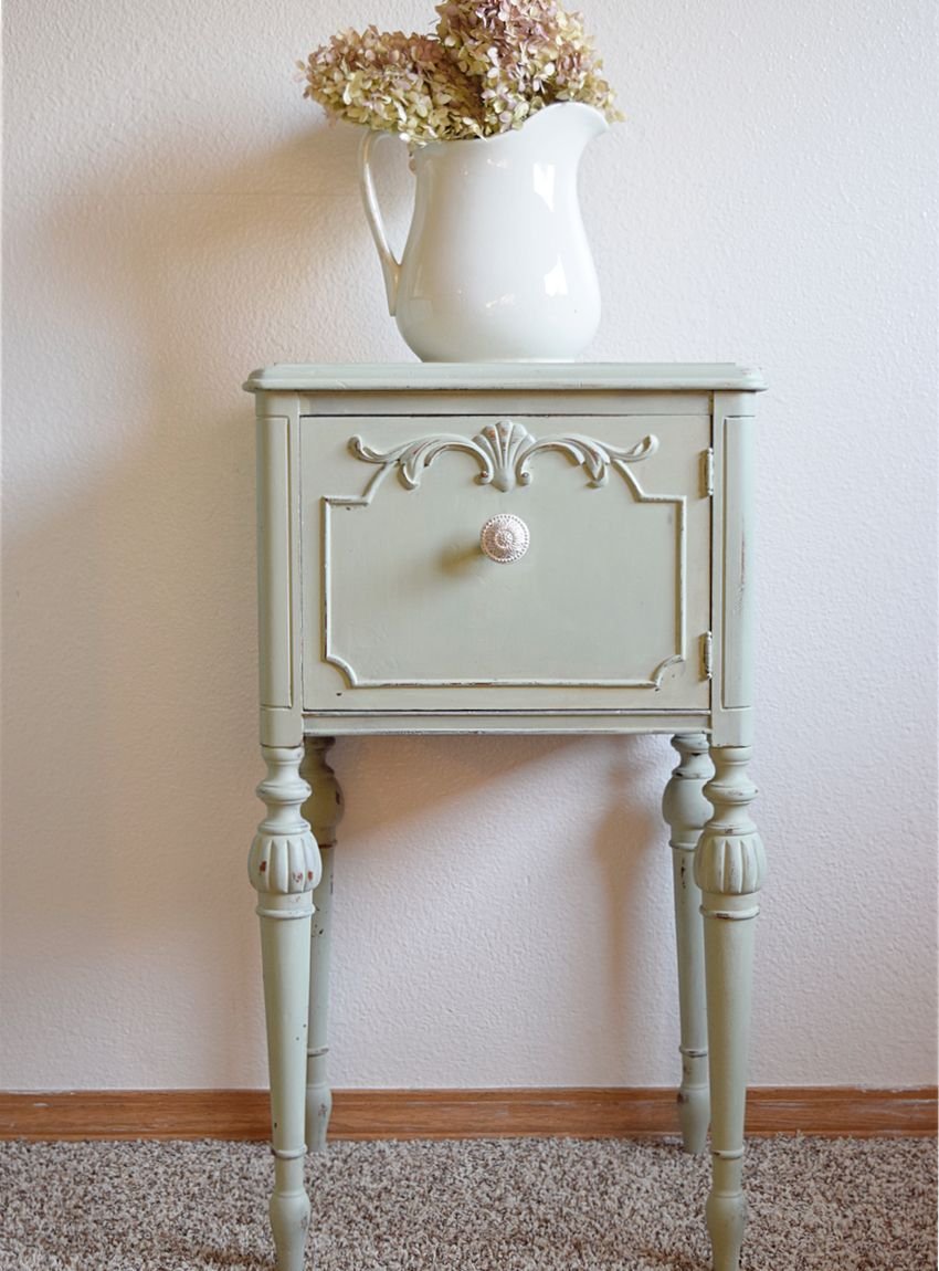 DIY Mint End Table