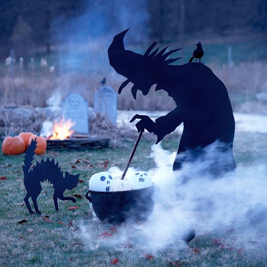 51 Outdoor Halloween Decorations Ideas Do It Yourself A Diy
