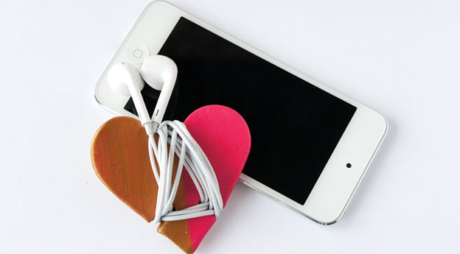 Heart Hadphone Cord Wrap