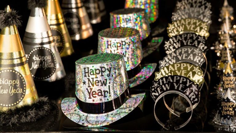 Designing your own New Year’s Eve Party Hats