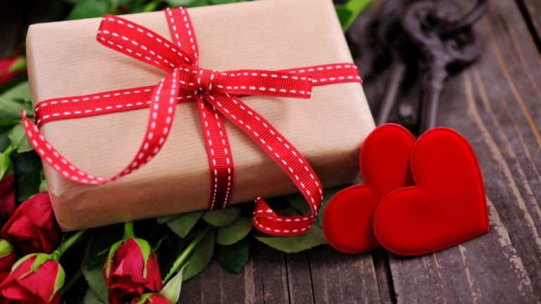 Top Classic Valentine’s Gifts to Impress Your Husband
