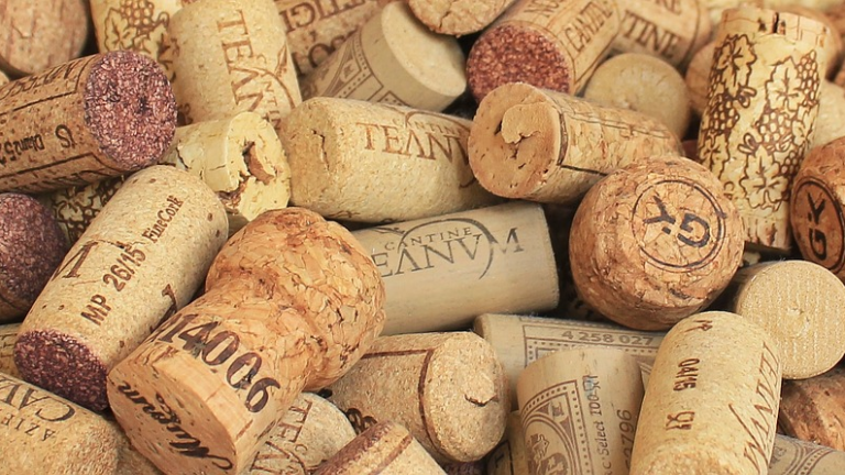 5 Creative Uses of Corks Around the House