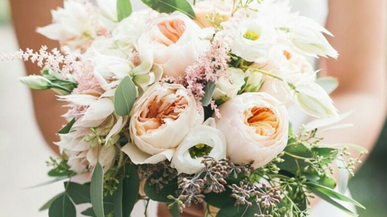 Best Ways to Choose Flowers for Bouquets