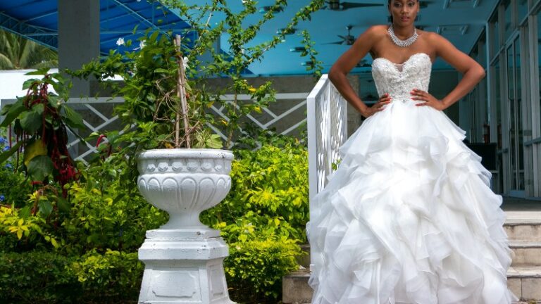 Dresses For a Caribbean Wedding: Tips on What to Wear