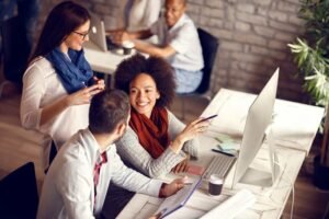 5 Benefits of Interpersonal Communication in the Workplace