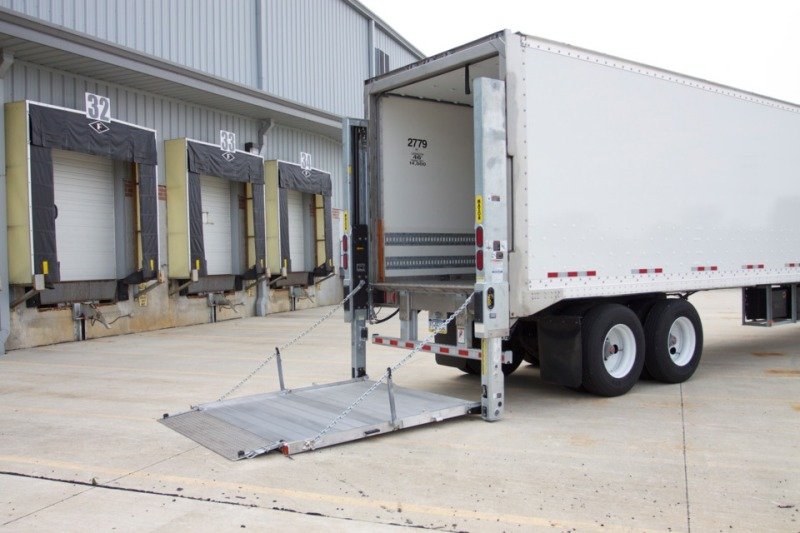 When Will You Need A Lift Gate Trailer? A DIY Projects