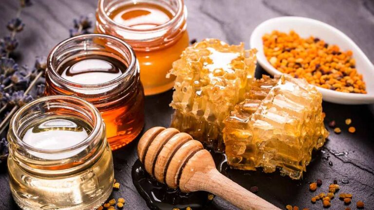 7 Reasons Why You Should Use Honey as Part of Your Diet