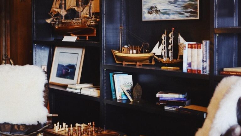 The Do’s & Don’ts of Collecting Antiques