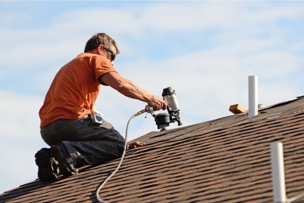 Why You Should Always Hire a Professional Roofing Contractor
