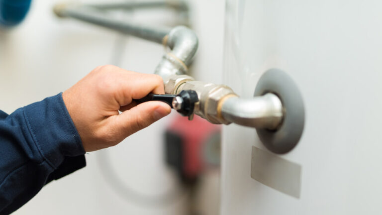 Factors to Consider When Choosing Hot Water Repair Services