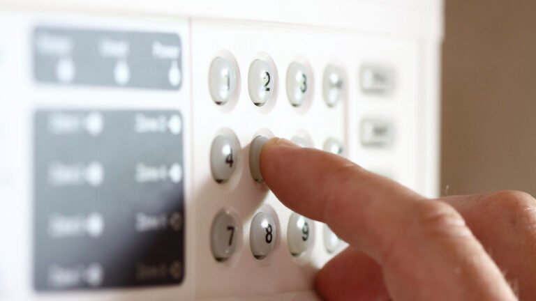 Burglar Alarm; How Does It Work?