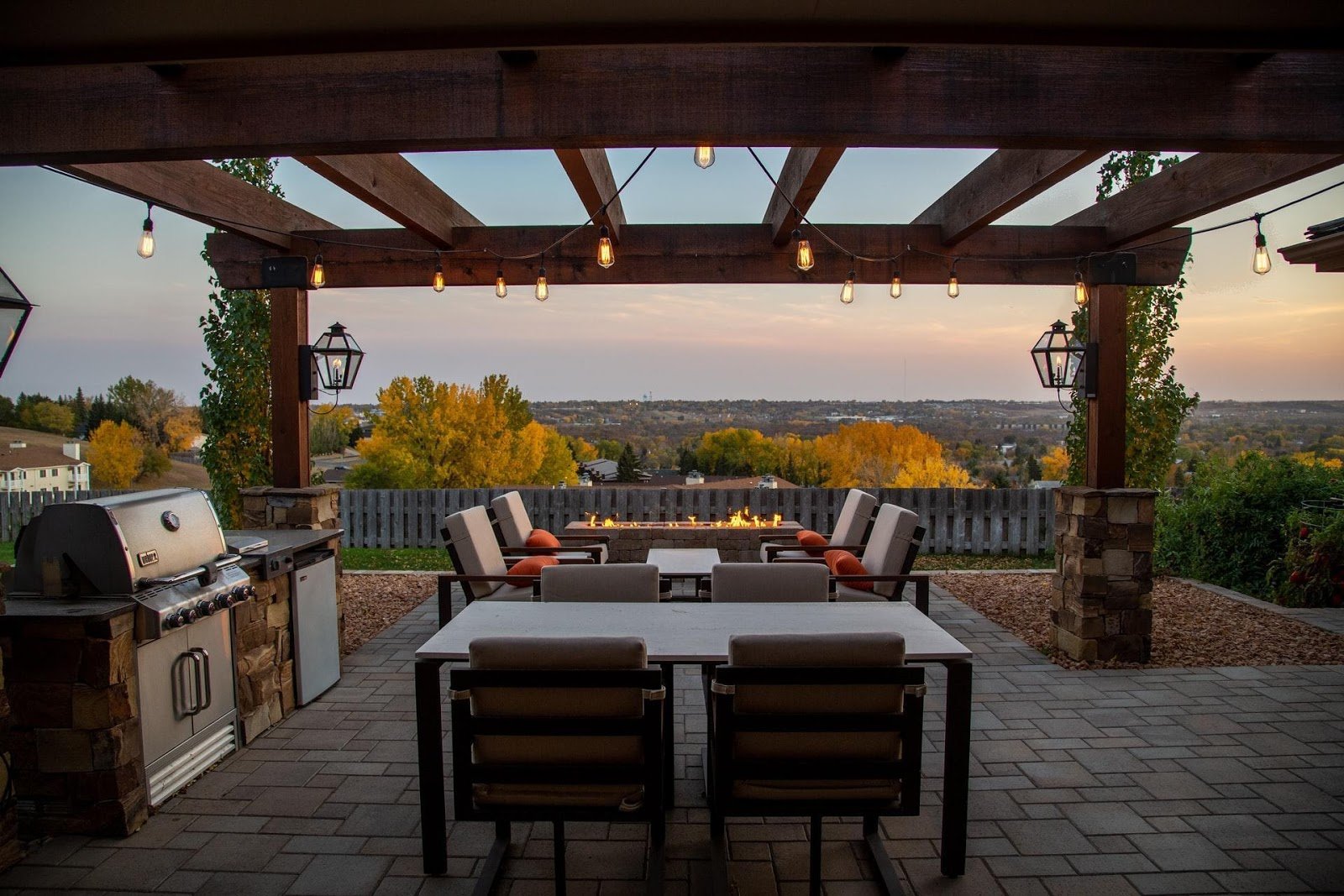 6 Marvelous Backyard Privacy Ideas - A DIY Projects