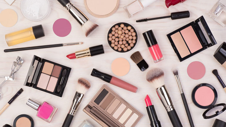 How to Start Wearing Makeup: A Helpful Guide