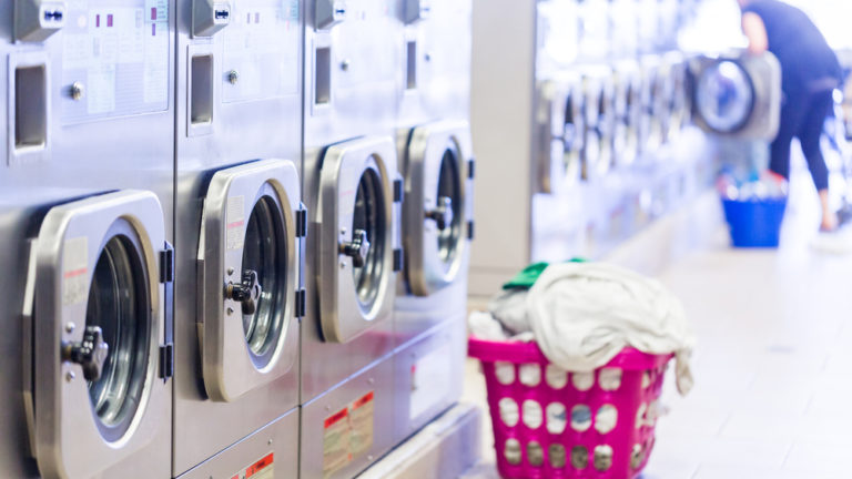 How To Find The Best Laundromat In Your Vacation?
