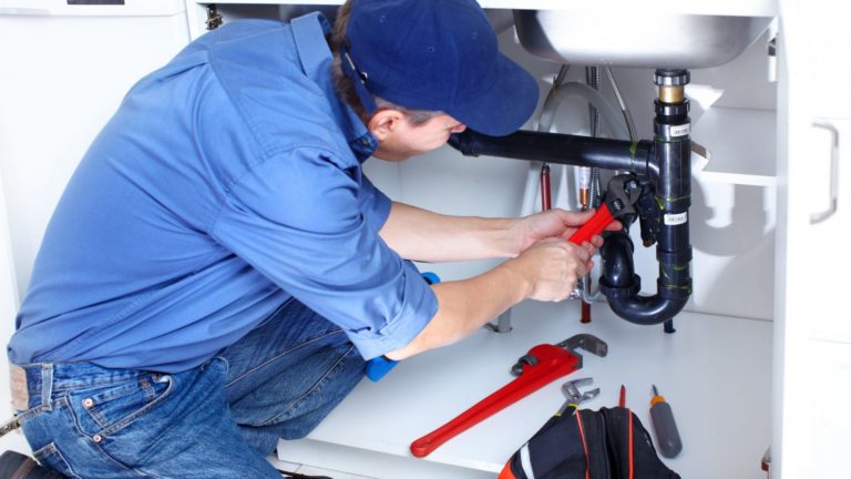 For Plumbing Emergencies – You Always Call A Professional Plumber