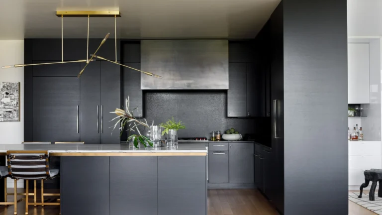 Sharp Black Kitchen Cabinets Will Make Any Kitchen Look Timeless